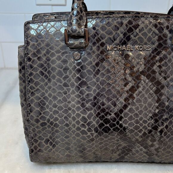 Michael Kors Selma Python Snakeskin Medium Convertible Tote Satchel - Picture 3 of 16
